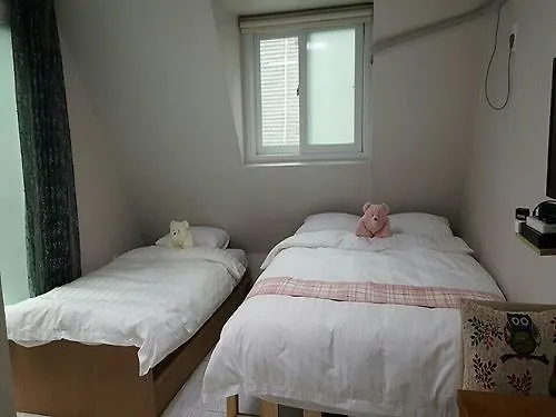 Kstar Stay Residence Hoehyun - Hostel Szöul 2*,  Dél-Korea